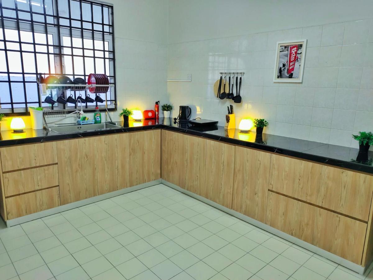 באייאן לפאס Semi-Detached, Up To 21 Pax, 4 Bedrooms, 3 Bathrooms, 4 Car Parks By Star Home מראה חיצוני תמונה