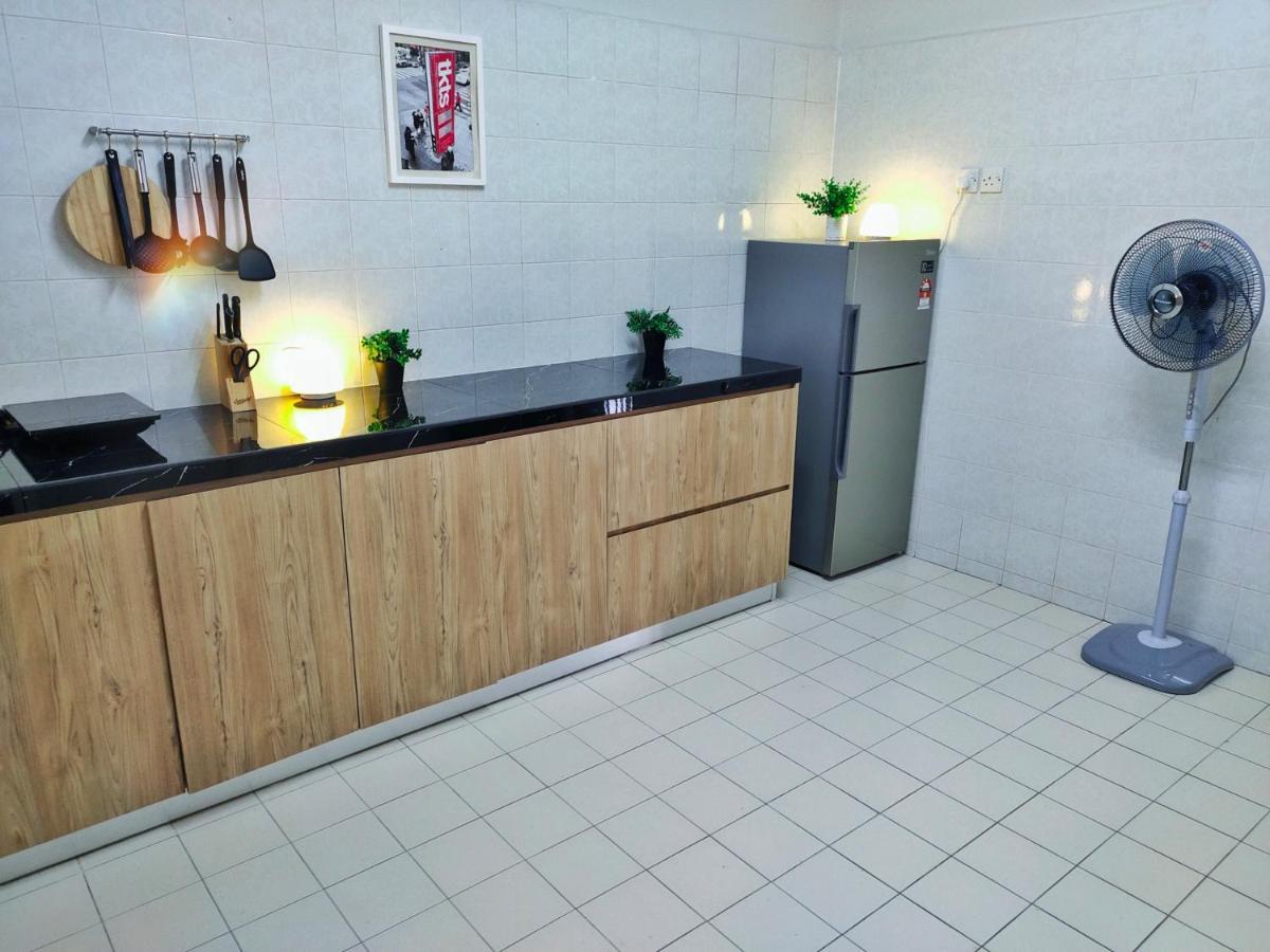 באייאן לפאס Semi-Detached, Up To 21 Pax, 4 Bedrooms, 3 Bathrooms, 4 Car Parks By Star Home מראה חיצוני תמונה